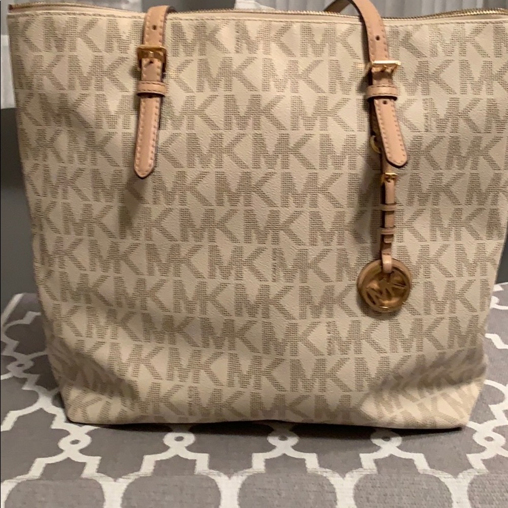 Michael Kors tote
